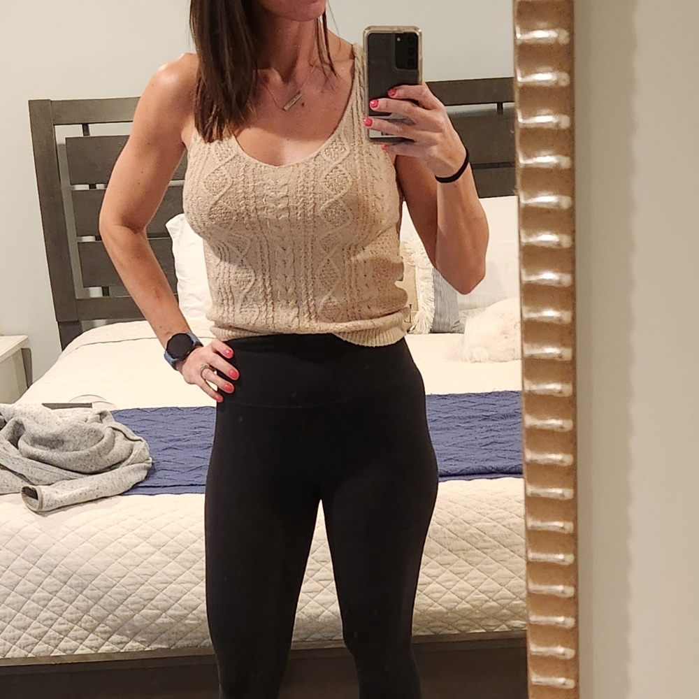 NWOT Super cute knitted boutique top